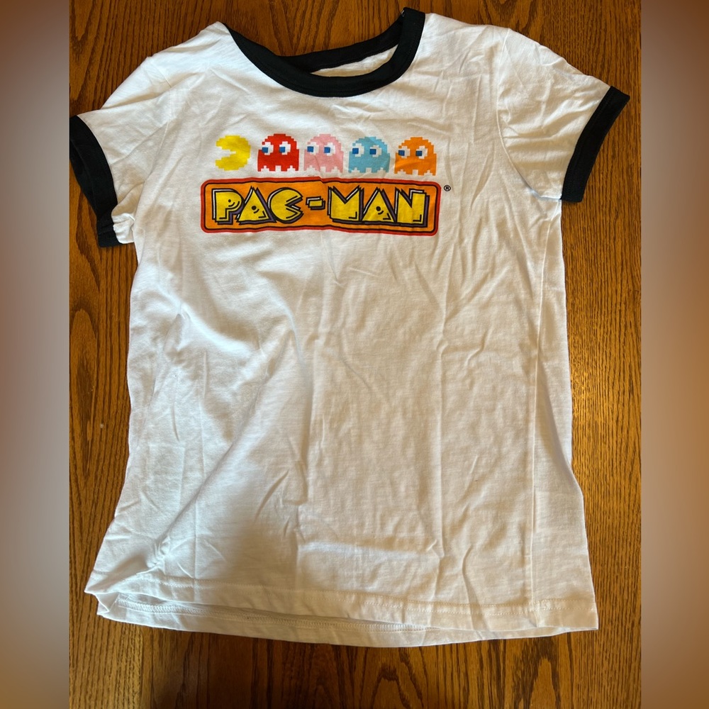 PAC-Man T-shirt. Young adult size XS.